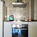Optimist Apartment *